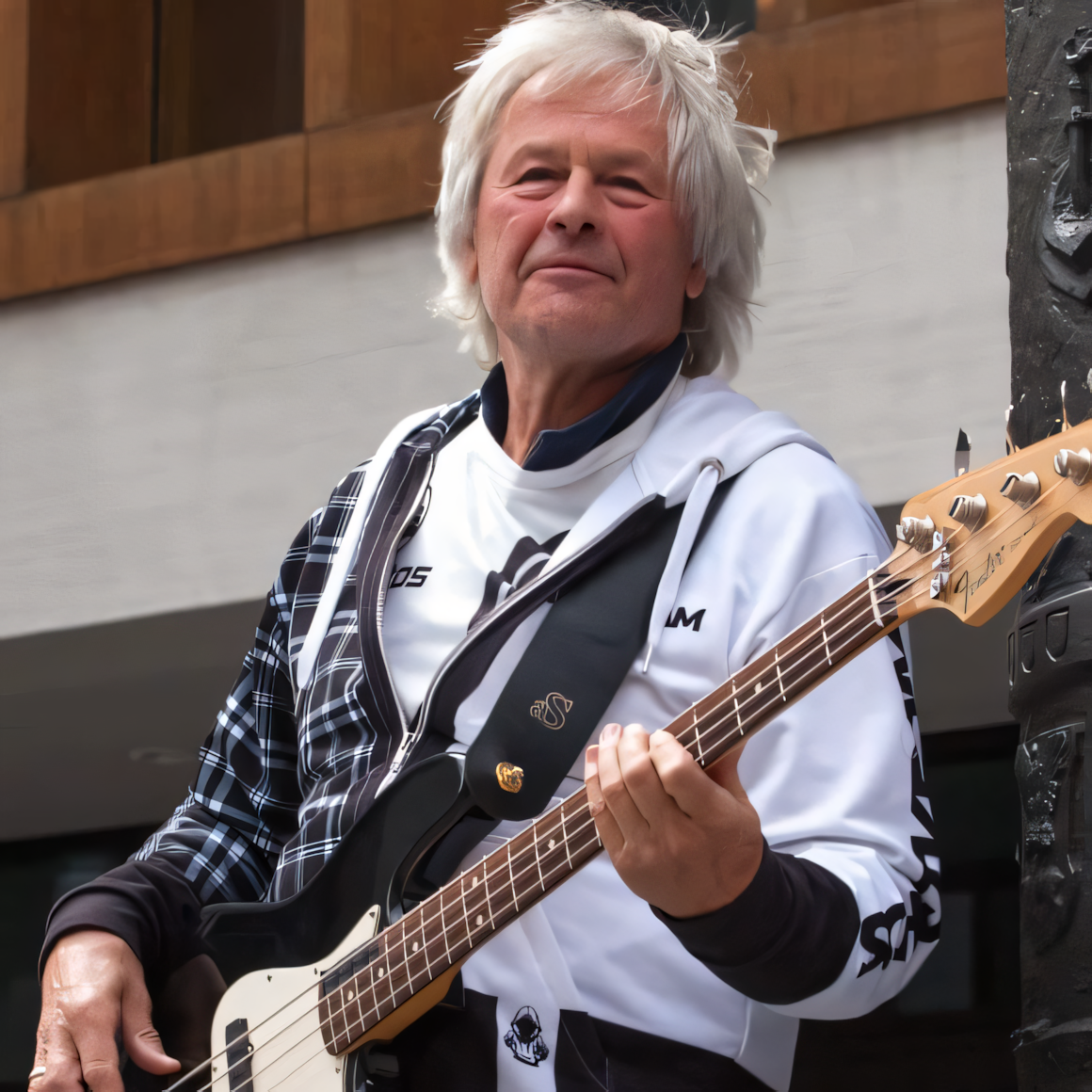 Lutz Werner - vocals, bass